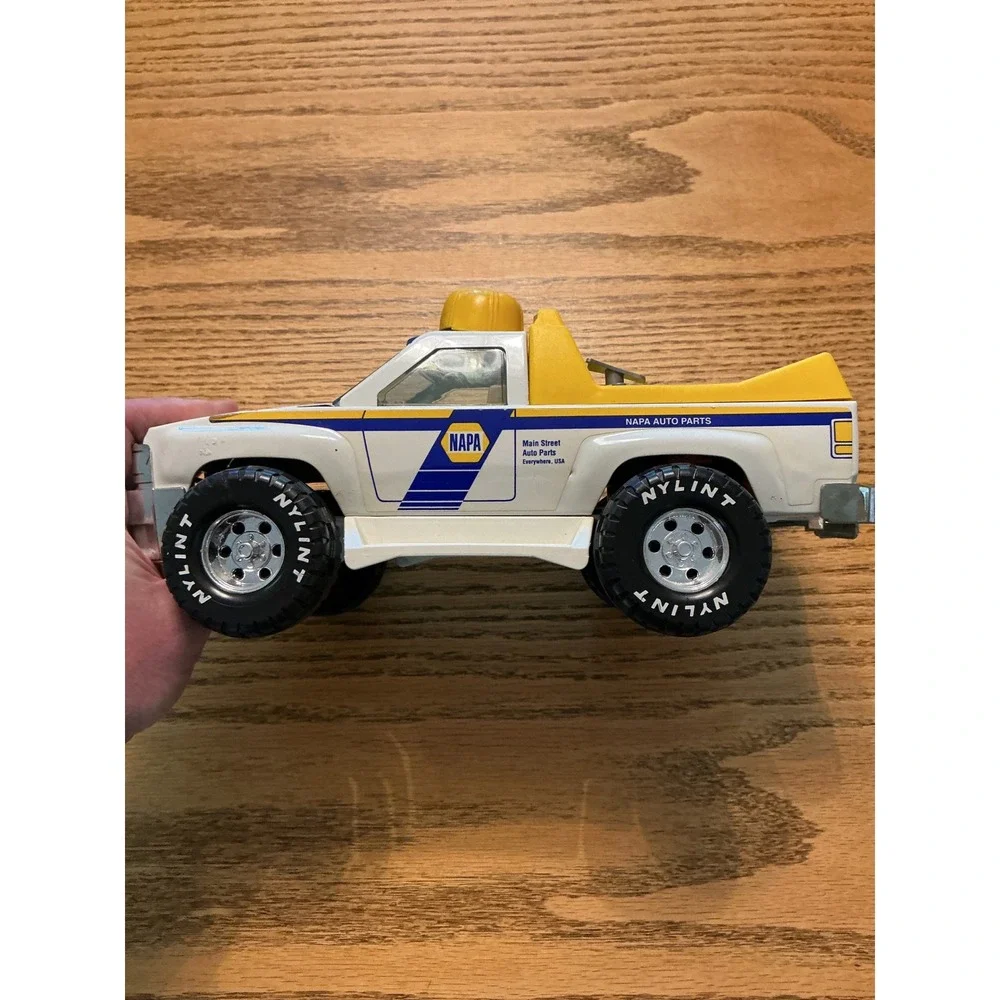 Vintage Nylint NAPA Auto Parts Pressed Steel Toy Truck Lights and Sound White